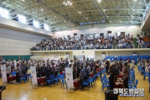 제15회 영일만사랑배 아마바둑대회에 참가자들이 치열한 대국을 펼치고 있다.